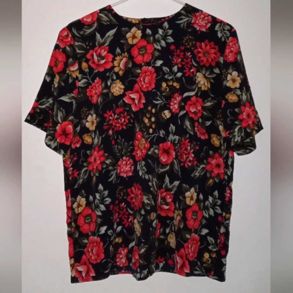 Vintage Notations Pullover Short Sleeves Black Floral Blouse Size M